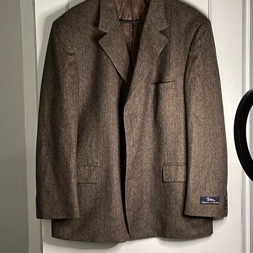 John Weitz Signature Collection, wool/camel hair,herringbone men’s jacket. NWT